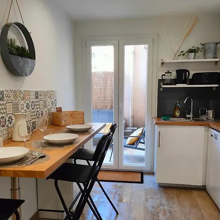 Apartment Centre, 3 Chambres, 2 Salles De Bain, Clim, Terrasse, Wifi Antibes