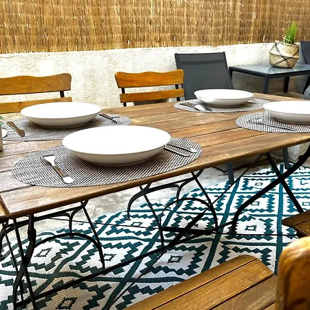Centre, 3 Chambres, 2 Salles De Bain, Clim, Terrasse, Wifi Antibes